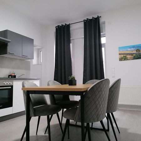 Estrella24 Living Rooms Tokio Herne Dış mekan fotoğraf